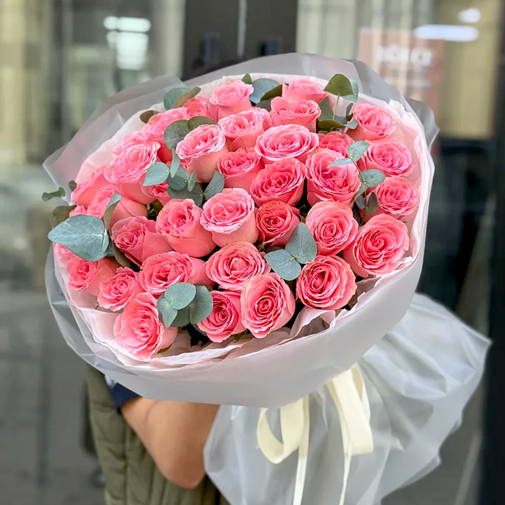 Букет из 35 розовых роз