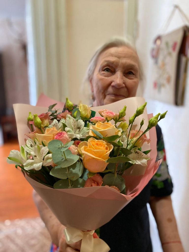 Отзыв от Евгения на сайте Arna Flowers